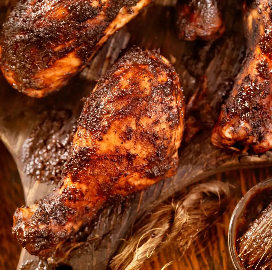 Barbecue chicken drumsticks, crispy and juicy